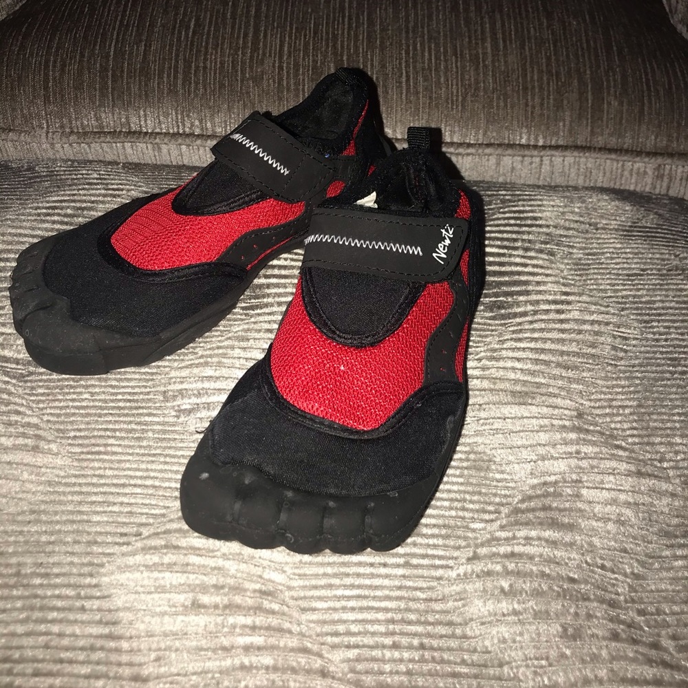 Water shoes